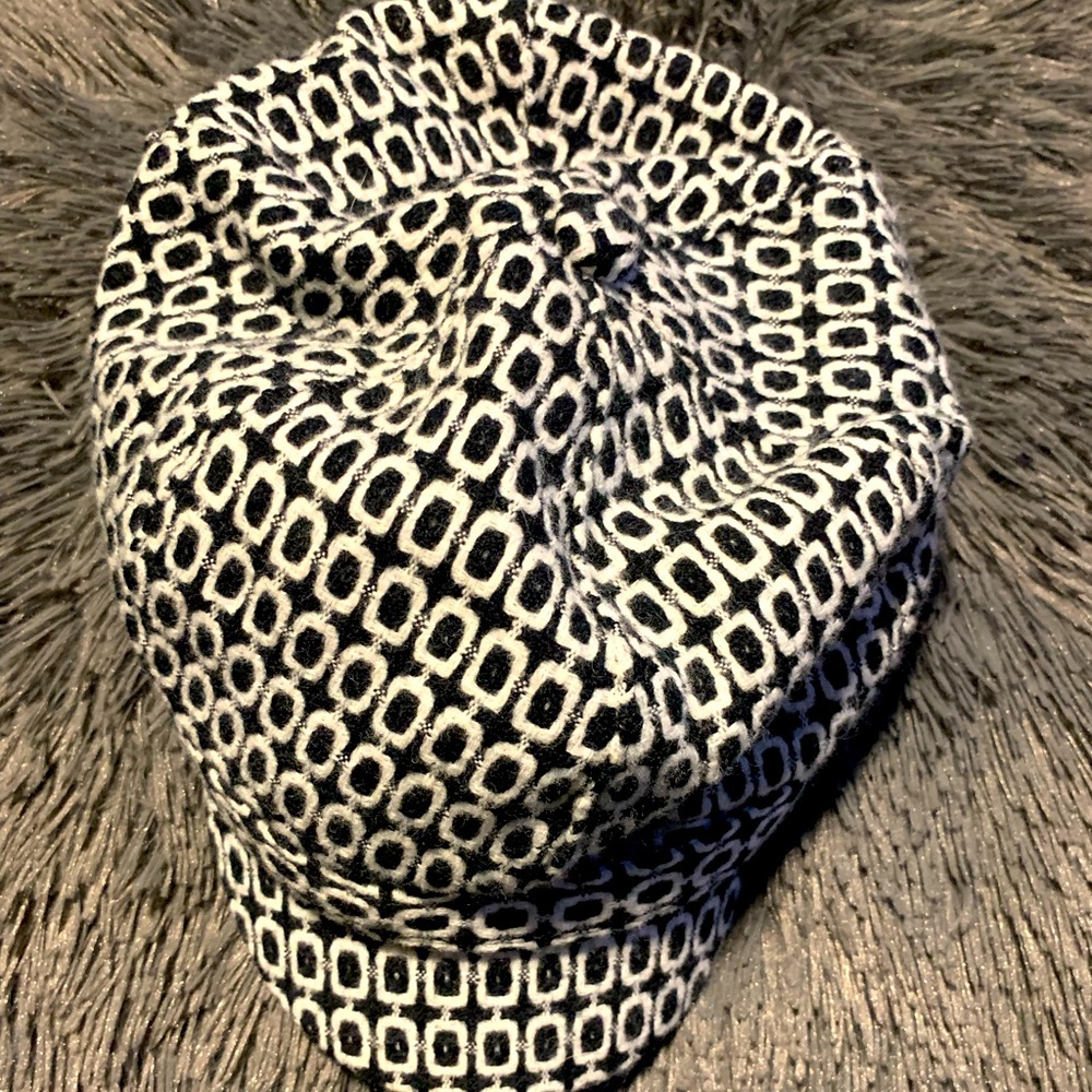 Manhattan Co Flat Hat🌷